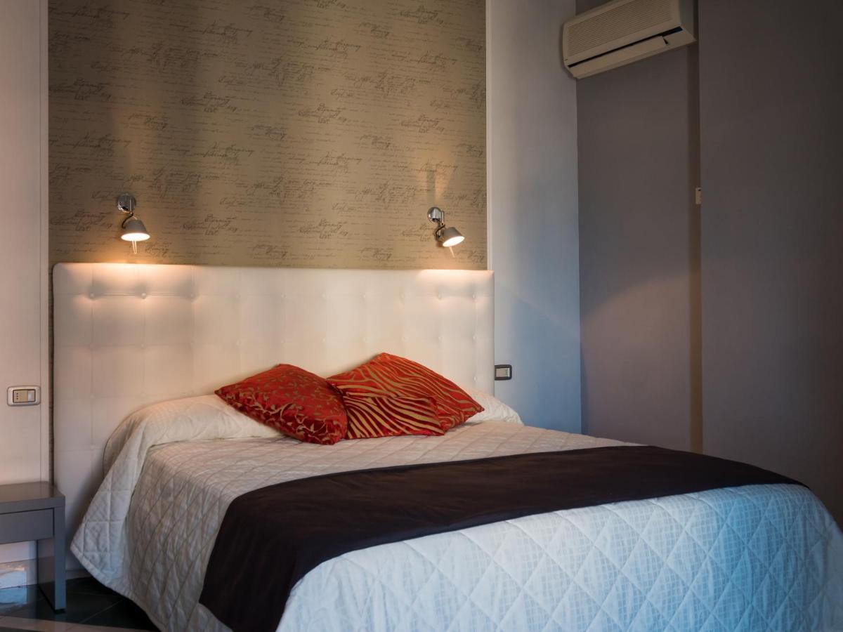 Hotel Metropol 세니갈리아 외부 사진