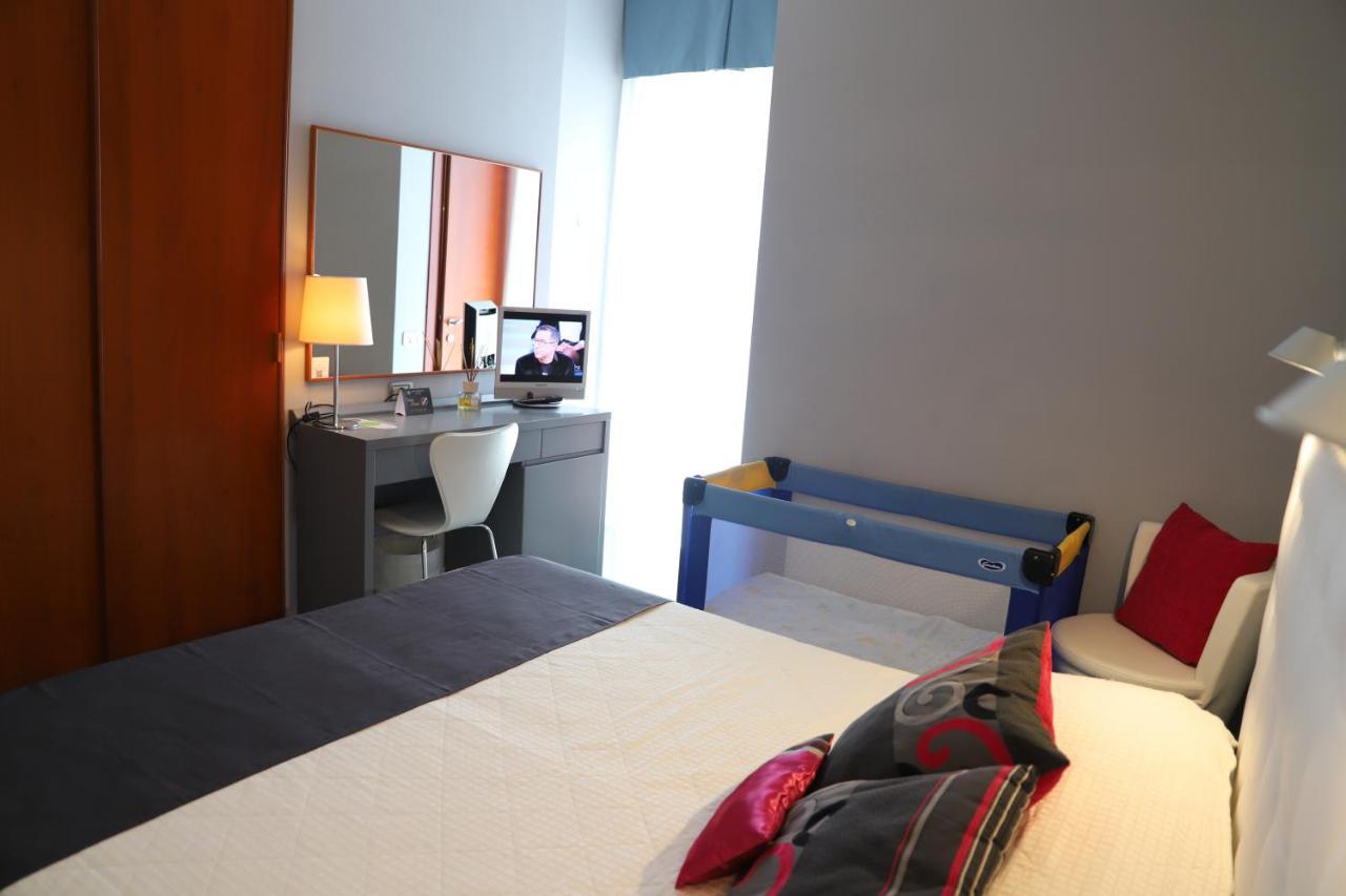 Hotel Metropol 세니갈리아 외부 사진