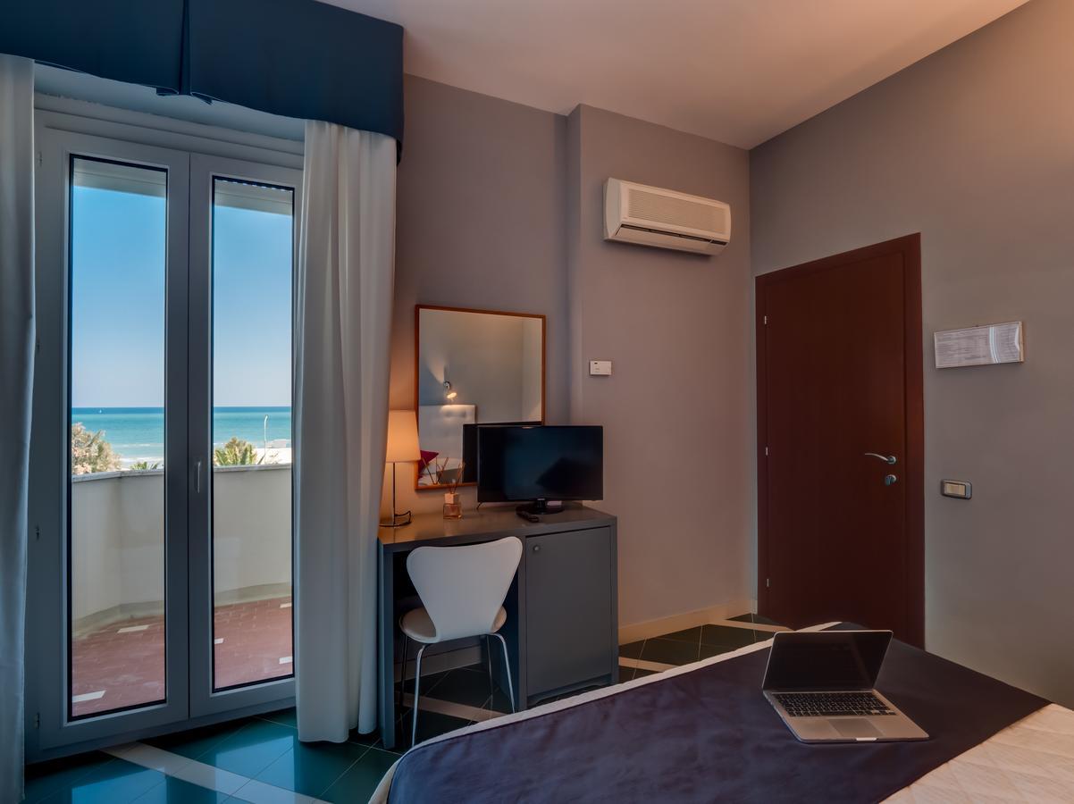 Hotel Metropol 세니갈리아 외부 사진